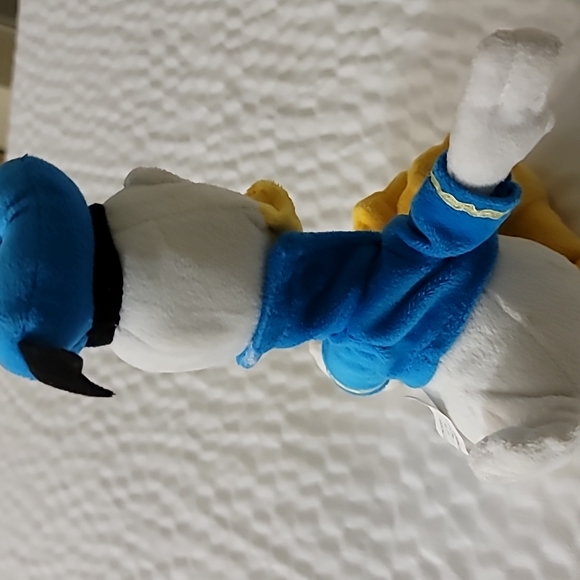 DISNEY, Donald Duck Plush - Picture 4 of 5